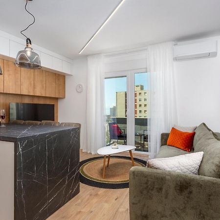 Brand New Apartment Close To The Beach, City Center And University Of Rijeka - Apartment Karlo Exterior foto
